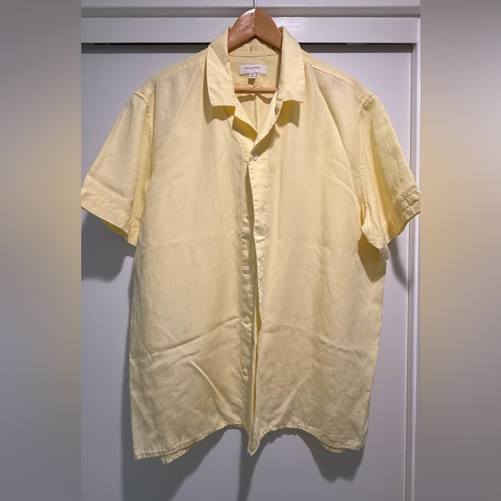 Banana Republic bundle. 2 shirts - Yellow and Coral/Pink Casual Button Down
